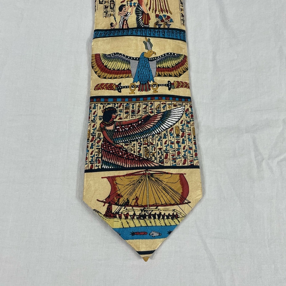 Museum Artifacts All Silk Mens Egiptian Print Tie - Picture 1 of 9